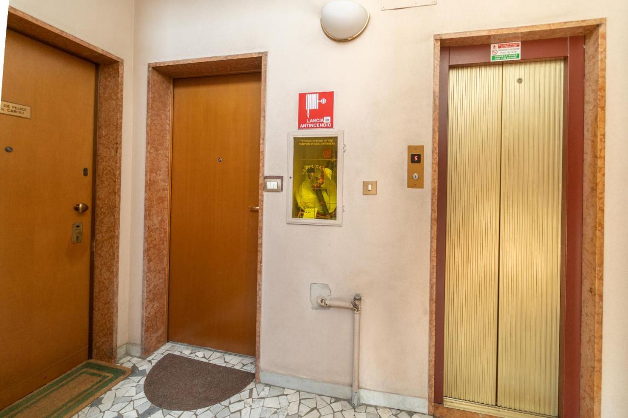 Central Apartment Milano Eksteriør billede